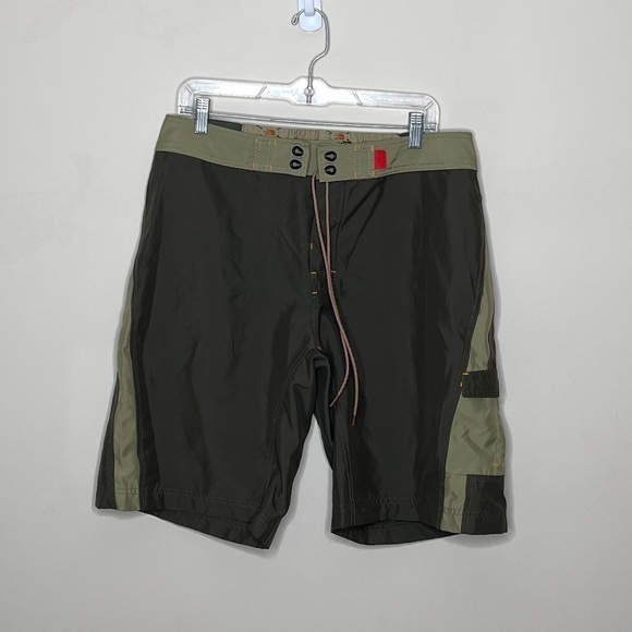 The North Face Board Shorts - Picture 1 of 6